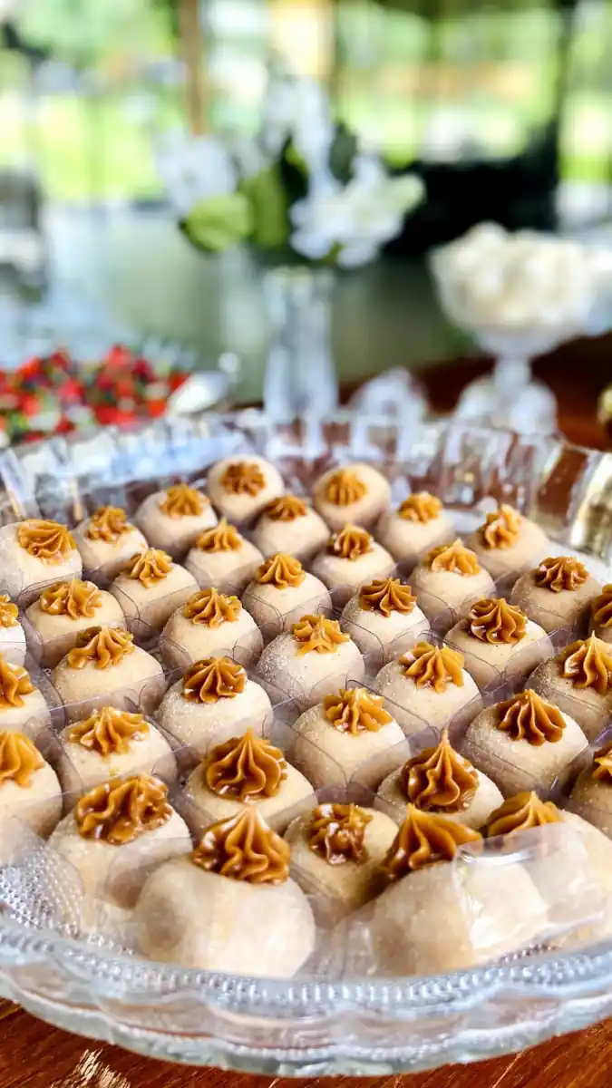 Brigadeiro de churros com canela e doce de leite