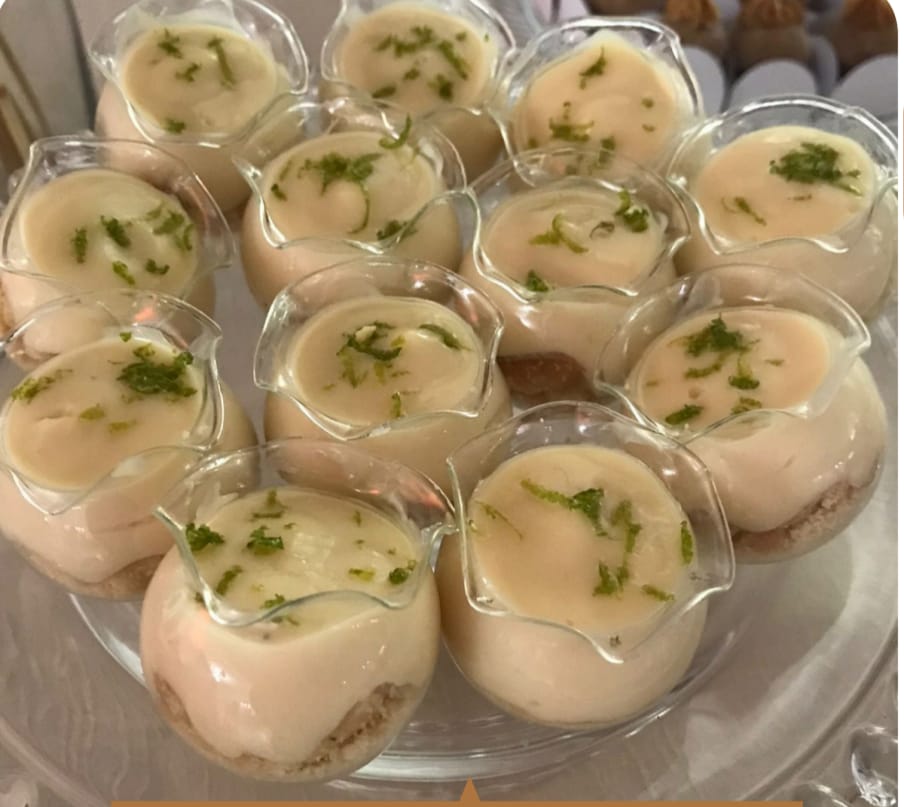 Petit Verri de limão — mousse de limão e massa amanteigada, 30 ml